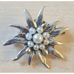Edelweiss Brosche weiss