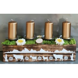 Holz Balken mit Kerzen...