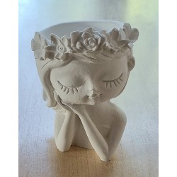 Beton Blumenmädchen weiss