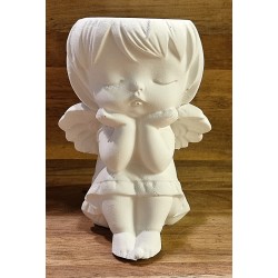 Beton Mädchen sitzend