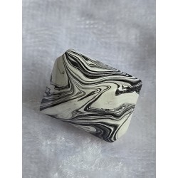 Kunststoff Perle schräg...