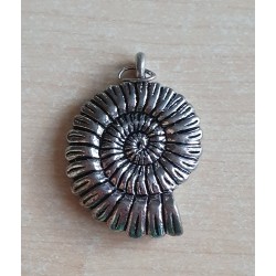 Anhänger Schneckenhaus