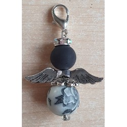 Perlen Engel schwarz