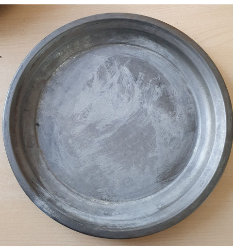 Metall Teller grau