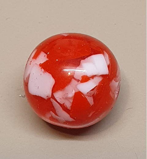 Kunststoff Perle rot