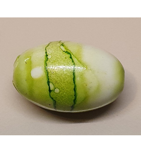 Kunststoff Perle oval grün