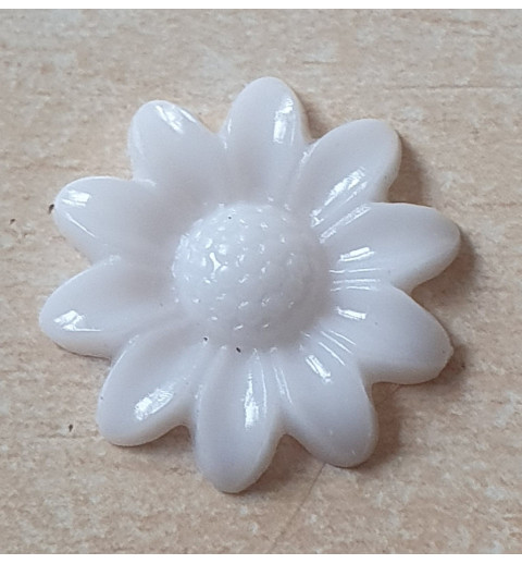 Kunststoff Blume weiss