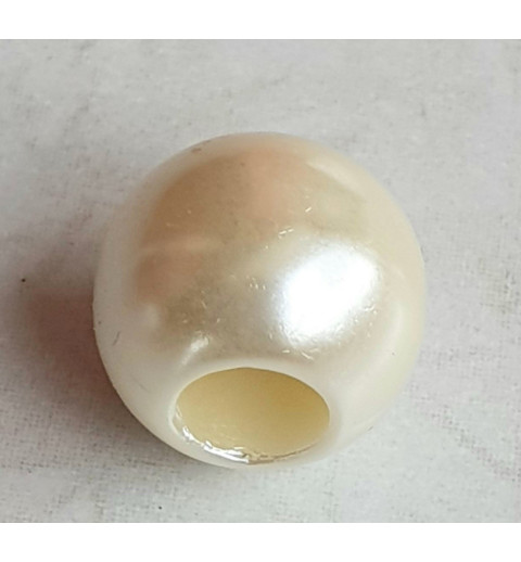 Grossloch Kunststoff Perle creme