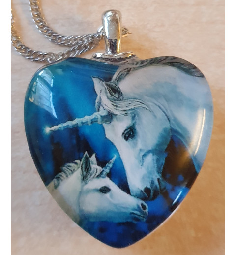 Kette mit Herz Cabochon Einhorn