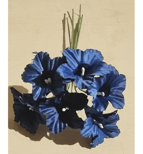 Künstliche Enzian Blume