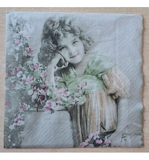 Serviette Mädchen mit Blumen