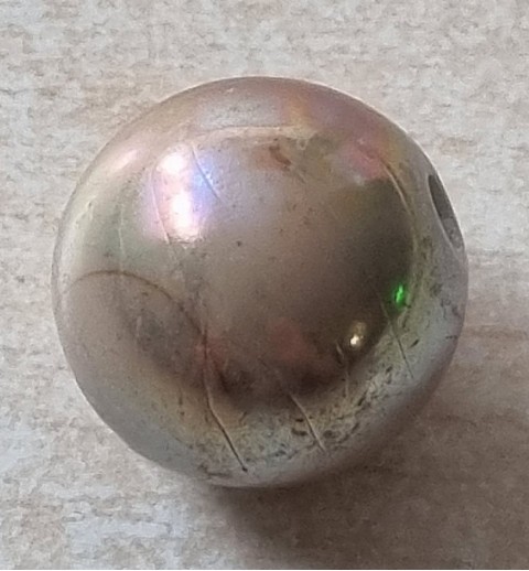 Kunststoff Perle rund braun/regenbogen