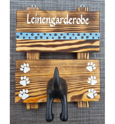 Leinengarderobe hellblau geflammt