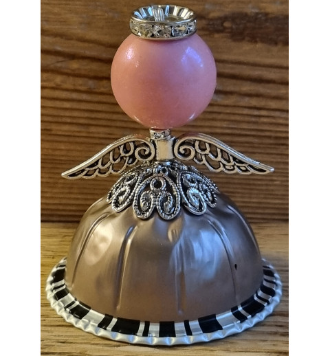 Engel aus Vertuo Kaffeekapseln altrosa/rosa