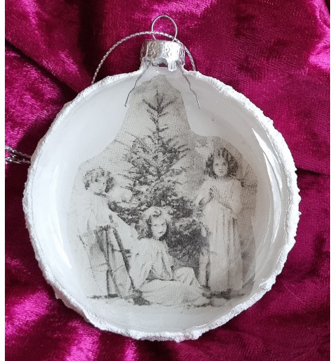 Glaskugel flach Nostalgie "Drei Mädchen/Weihnachtsbaum"