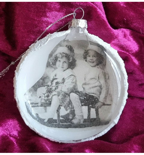 Glaskugel flach Nostalgie "Mädchen/Junge/Schlitten"
