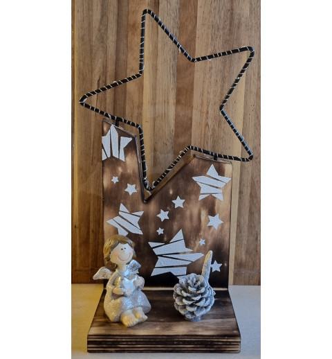 Holz Gestell mit Led Stern und Engel geflammt