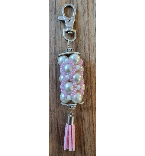 Handgefädelter Schlüsselanhänger weiss/rosa/silber