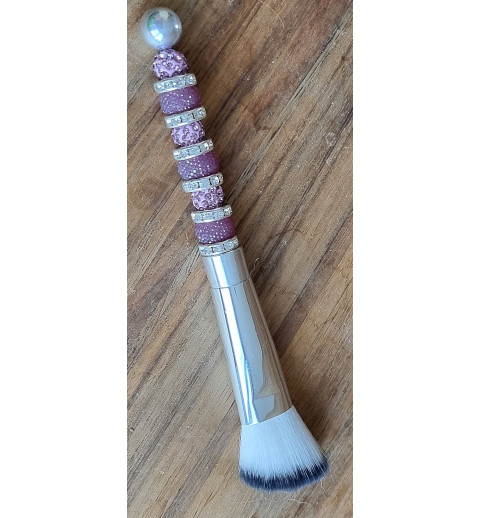 Kosmetik Pinsel gross und schräg   mauve