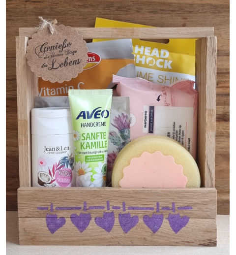Wellness/Beauty Kistchen " Geniesse die kleinen...."  Herzen/violette