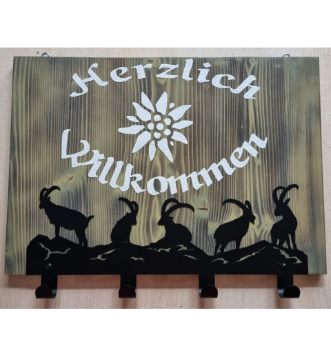 Garderobe Steinböcke geflammt  "Herzlich Willkommen" hellgrün