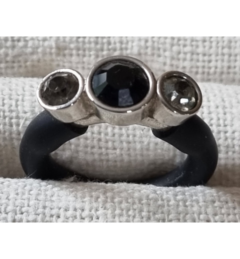 Ring mit Swarovski Steinen schwarz/hellgrau