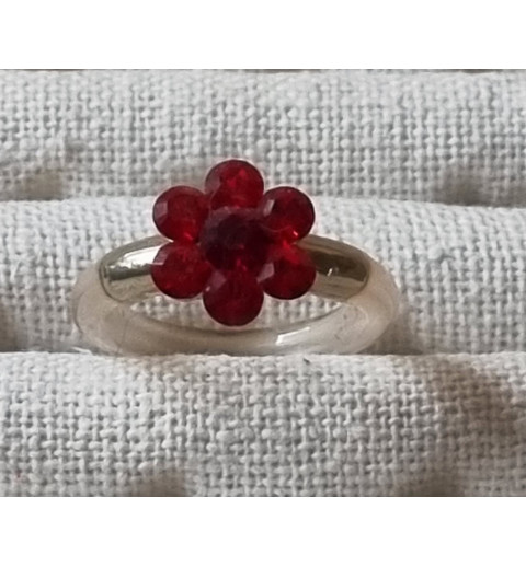 Ring mit Swarovski Steinen Blume rot/transparent