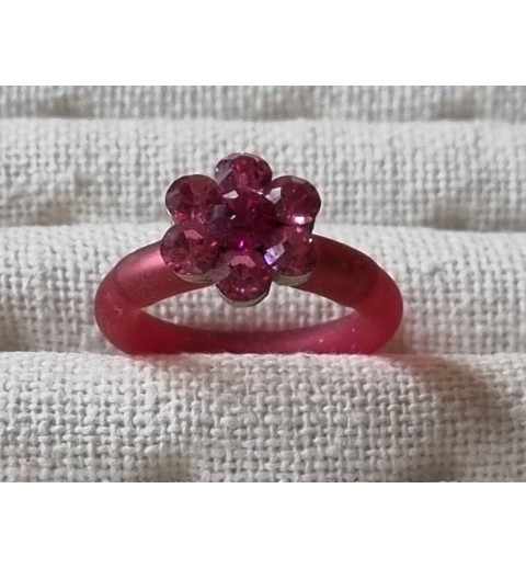 Ring mit Swarovski Steinen Blume pink