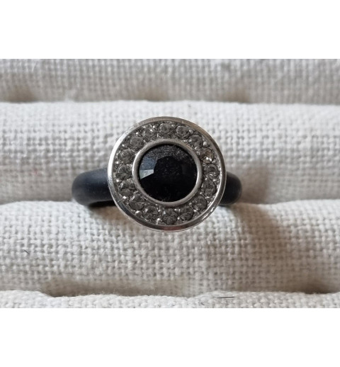 Ring mit Swarovski Steinen Rund schwarz