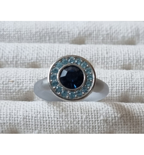 Ring mit Swarovski Steinen Rund blau/hellgrau