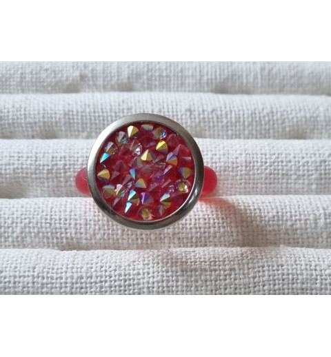 Ring mit Swarovski Steinen gross Rund rot