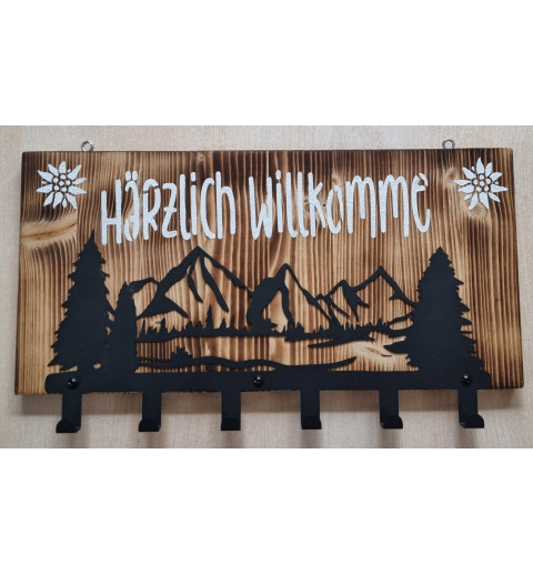 Garderobe Berge/Härzlich Willkomme geflammt