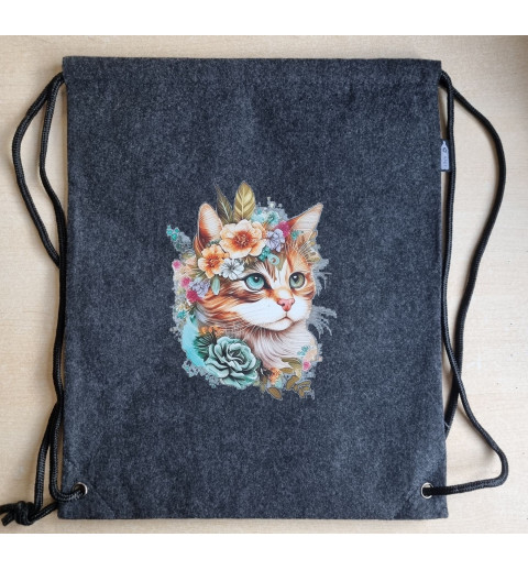 Filz Beutel mit Kordelzug anthrazit Katze mit Blumen-Kopfschmuck