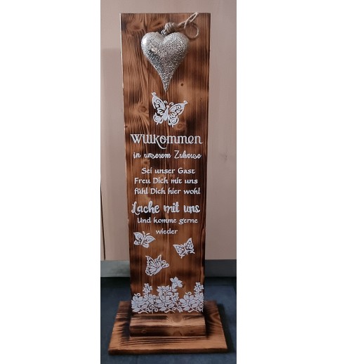 Schild stehend geflammt Herz und Stern