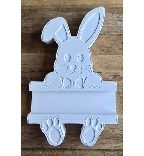 Beton Hase flach mit Fliege