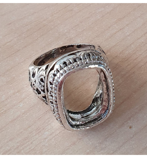 Ring mit Rechteck