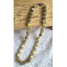 Kette mit Würfel-Perlen gelb