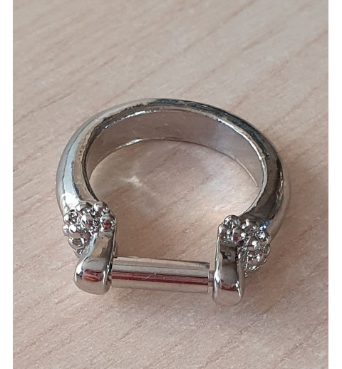 Ring mit Steg