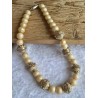 Kette mit Kashmiri Perlen vanille/gold