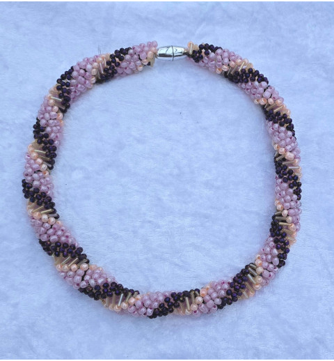 Gefädelte Halskette rosa/violette