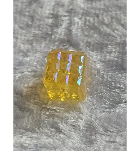 Kunststoff Würfel-Perle gelb