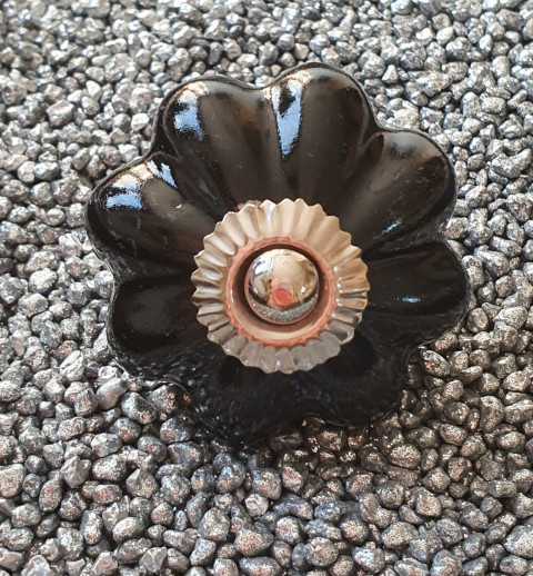 Möbelknopf  Porzellan Blumenform