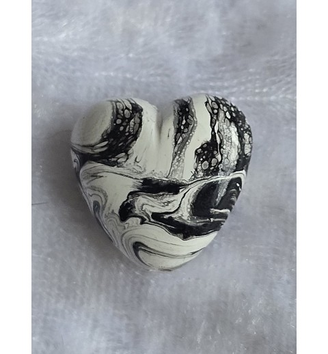 Kunststoff Perle Herz schwarz/weiss