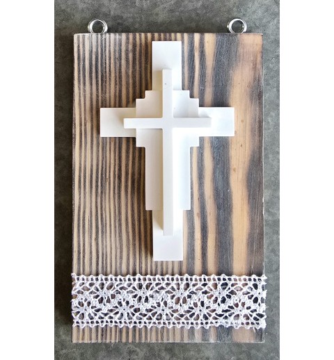 Schild mit Kreuz geflammt