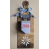 Kalender 2026 auf Brettchen Edelweiss hellblau