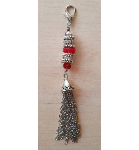 Schmuckanhänger mit Strassperlen rot