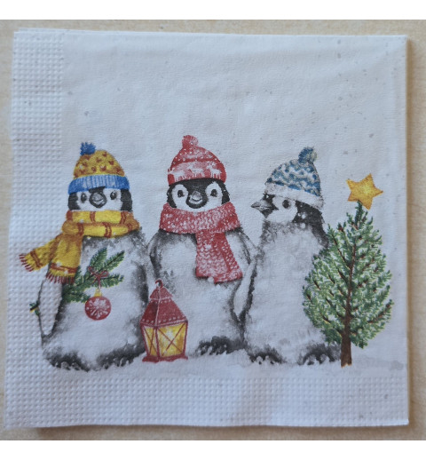 Serviette Drei Pinguine mit Schal und Mütze