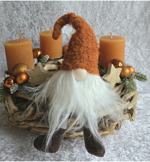 Adventsgesteck Schwemmholz rund Wichtel cognac