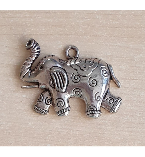 Anhänger Elefant
