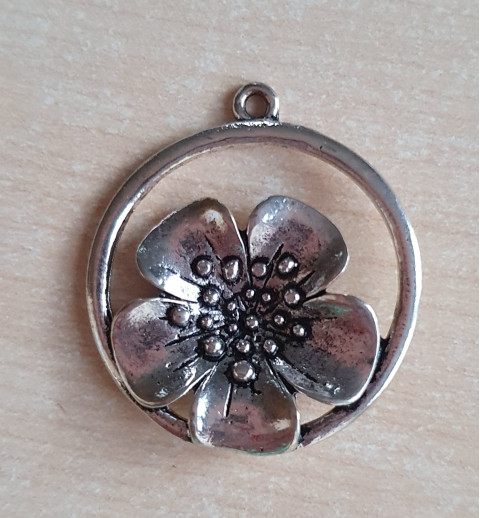 Anhänger Rund mit Blume